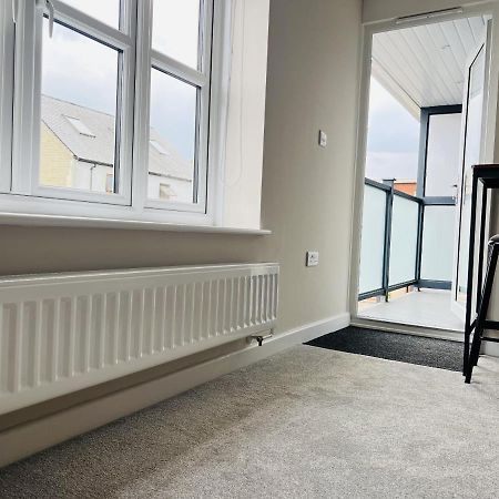 Brand New 1 Bed Apartment, 5Min Walk To Racing & Main Strip, With Electric Parking Bay & Terrace Long Stay Work Contractor Leisure - Citrine Newmarket  Bagian luar foto