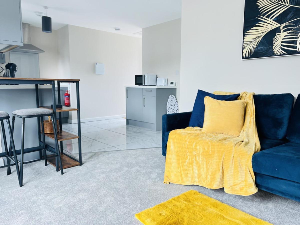 Brand New 1 Bed Apartment, 5Min Walk To Racing & Main Strip, With Electric Parking Bay & Terrace Long Stay Work Contractor Leisure - Citrine Newmarket  Bagian luar foto