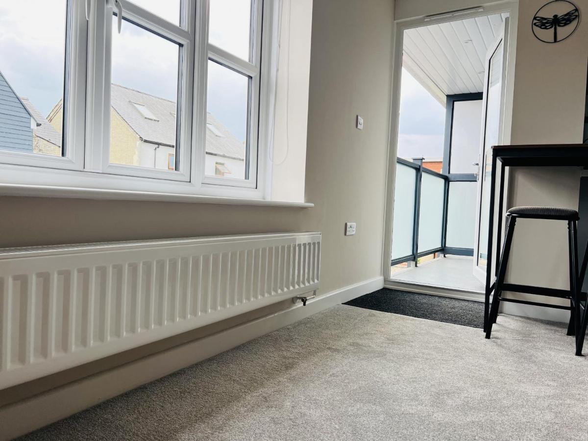 Brand New 1 Bed Apartment, 5Min Walk To Racing & Main Strip, With Electric Parking Bay & Terrace Long Stay Work Contractor Leisure - Citrine Newmarket  Bagian luar foto